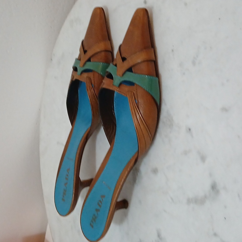 Prada Brown Leather Women's Shoes - Picture 6 of 9